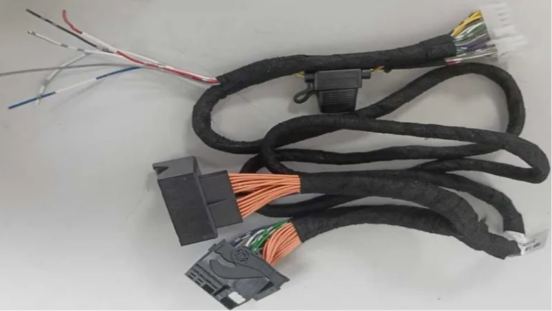 Plug-and-play DSP amplifier wire harness for BMW 3 Series 2015 electric vehicle